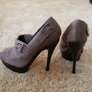Brown Peep Toe Mules w/ Buckle Detail